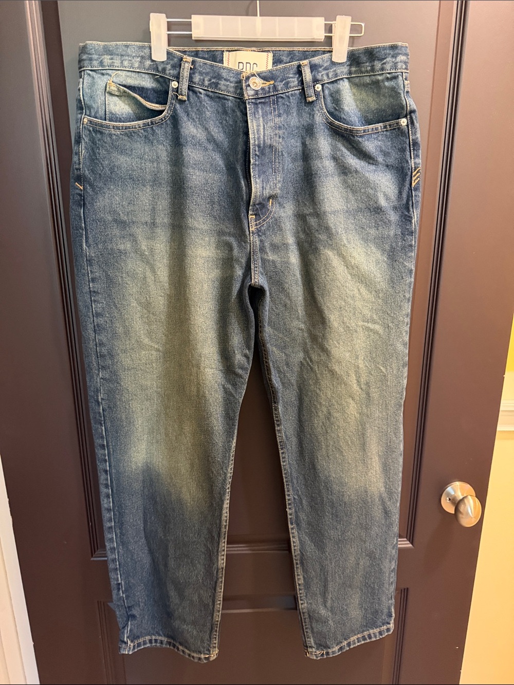 BDG Men's Blue Washed Straight Jeans